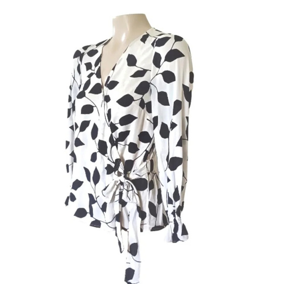 Talbots Leaf Print Wrap Top   Petite - Picture 3 of 8